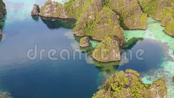 拉贾安帕特米苏勒岩岛空中景观视频的预览图