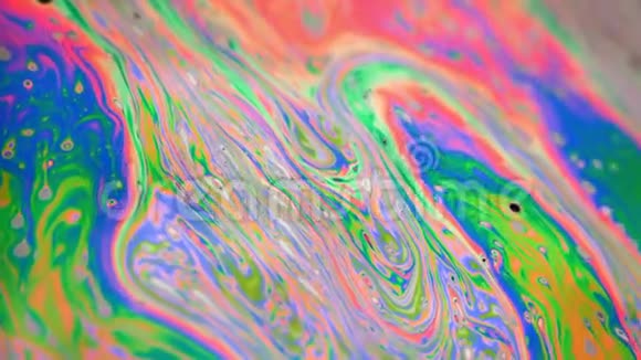 五颜六色泡泡的奇妙结构混沌运动视频的预览图