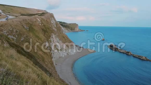 日落时分英国的白崖视频的预览图
