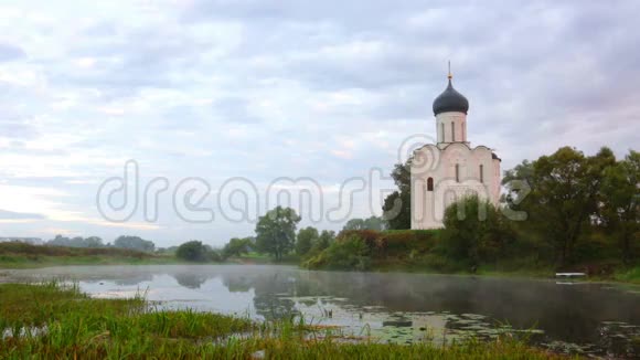 BogolubovoNerl河圣母进殿教堂视频的预览图