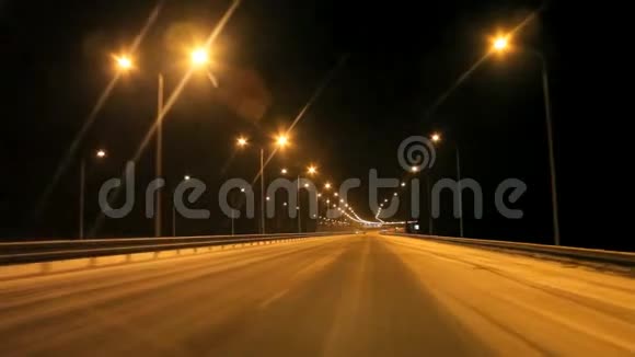俄罗斯柏姆交通夜景视频的预览图