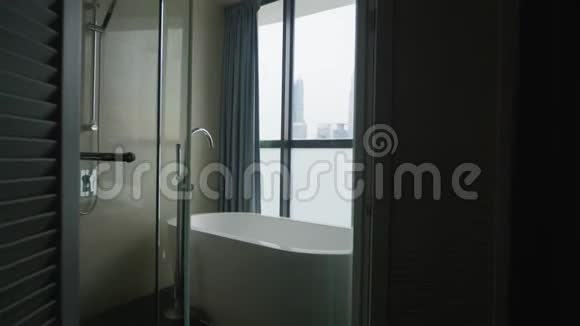 豪华浴室室内视频的预览图