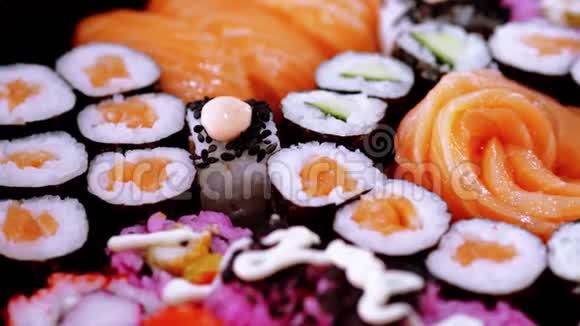 精选寿司和日本料理视频的预览图