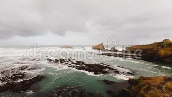 法国蓝色海洋海滩视频的预览图