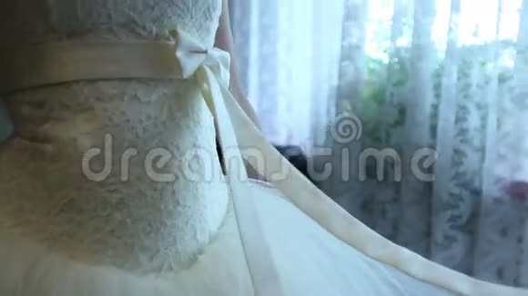 结婚礼服视频的预览图