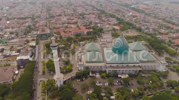 印度尼西亚泗水阿克巴清真寺视频的预览图