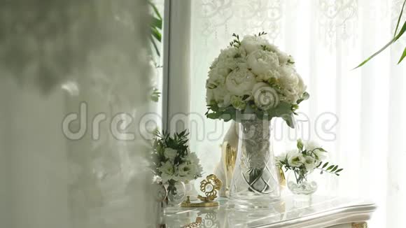美丽的新娘花束视频的预览图