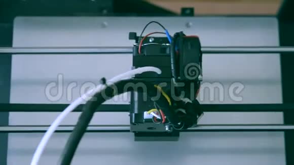 3D打印机工作熔融沉积模型FDM视频的预览图