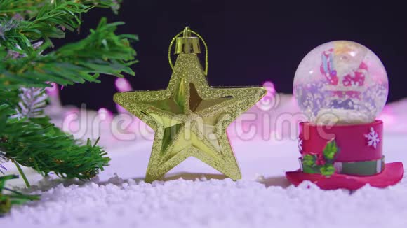 雪球和圣诞之星视频的预览图