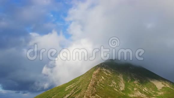 最高山峰覆云视频的预览图