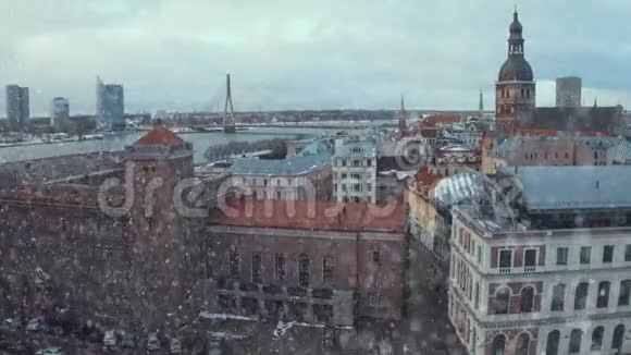 冬季圣诞节期间里加老城全景视频的预览图