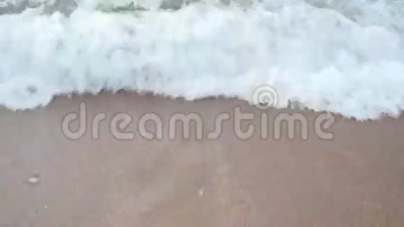 有冲浪的沙子视频的预览图