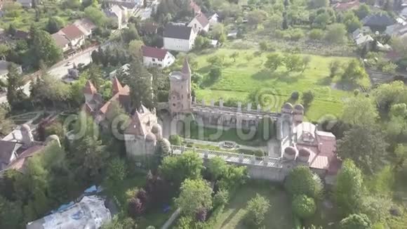 BoryVar匈牙利Szekesfehervar由一个人BoryJeno建造的优雅城堡视频的预览图