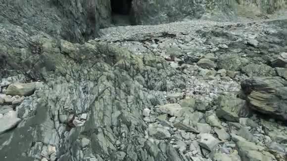 库纳希尔岛上的岩石视频的预览图