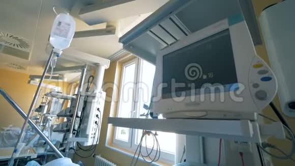 医院病房的医疗设备关闭视频的预览图