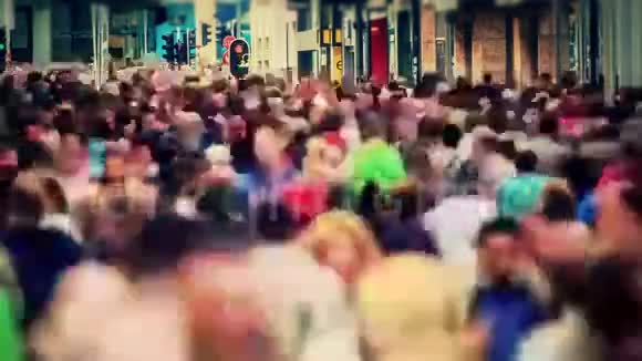 城市行人交通时间流逝布鲁塞尔视频的预览图