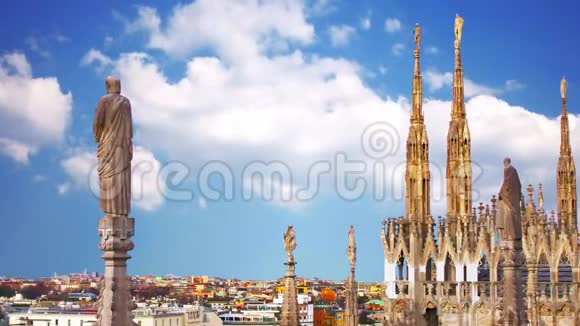 意大利米兰从多摩露台眺望城市视频的预览图