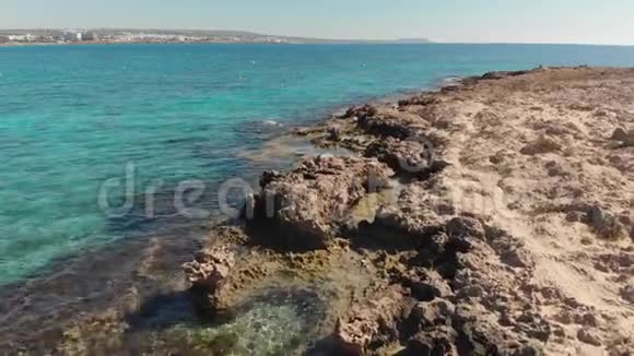塞浦路斯地中海沿岸碎片视频的预览图
