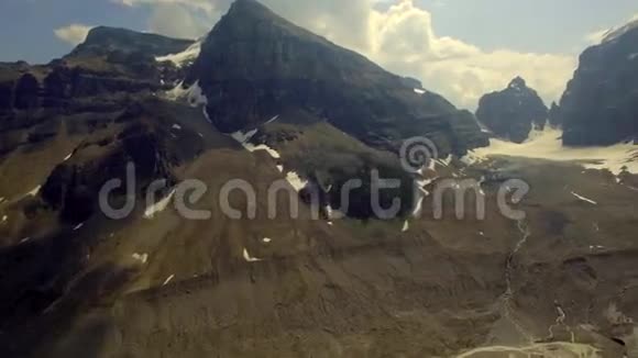 空中山脉的天空视频的预览图