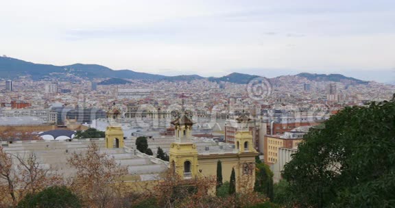 巴塞罗那城市日光全景山景4k西班牙视频的预览图