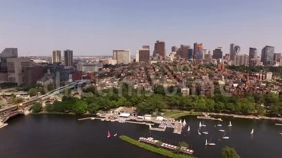 波士顿航空公司视频的预览图