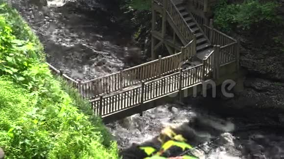 河流峡谷溪流小溪峡谷自然视频的预览图