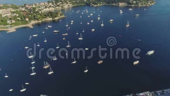 法国尼斯港的游艇船只视频的预览图