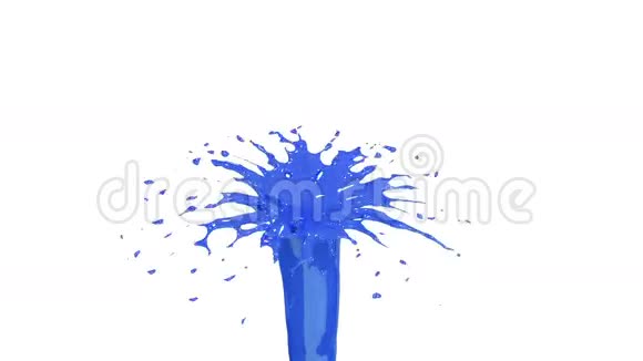 美丽的喷泉喷射液体像蓝色的油漆喷泉随着水流高高上升3D渲染非常高视频的预览图