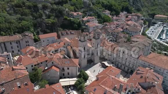 黑山Kotor老城的鸟瞰图视频的预览图