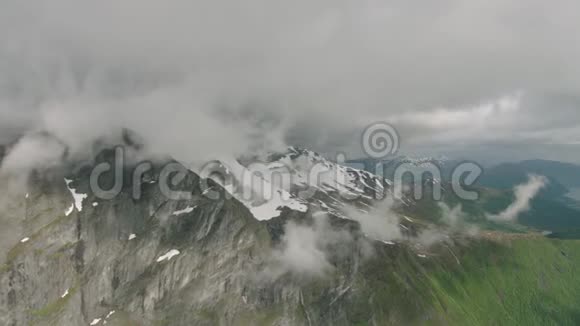 挪威西部的山脉视频的预览图