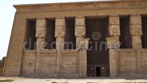 丹德拉寺或哈瑟寺埃及丹德拉丹德拉是埃及的一个小镇丹德拉寺建筑群视频的预览图