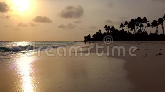 加勒比海阿鲁巴岛的曼切波海滩日落视频的预览图