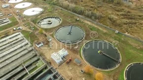 污水处理厂鸟瞰图视频的预览图