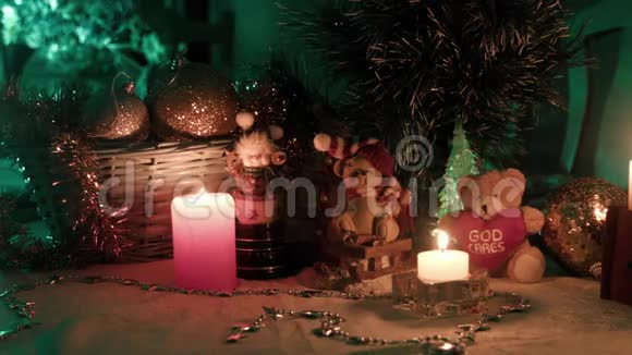 圣诞装饰蜡烛视频的预览图
