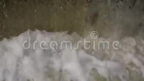 瀑布和流水视频的预览图