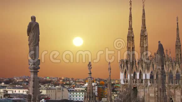 米兰意大利从多摩露台眺望城市视频的预览图