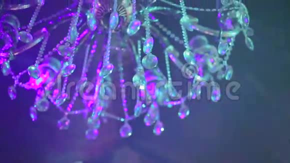 水晶吊灯的背景装饰视频的预览图