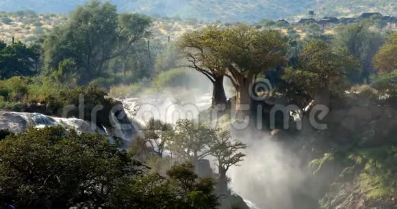 纳米比亚北部库内河上的埃普帕瀑布视频的预览图