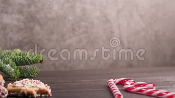 圣诞姜饼饼干视频的预览图