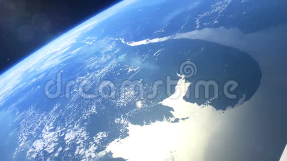 空间站绕地球飞行美丽的详细动画视频的预览图