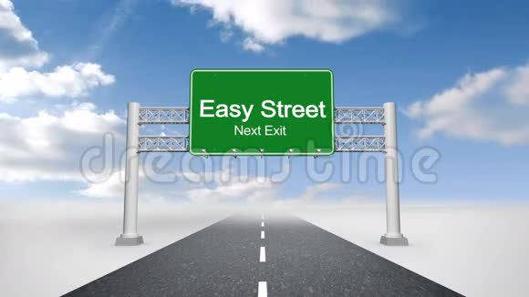 蓝天上的简易街道路标视频的预览图