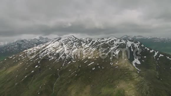 挪威西部的山脉视频的预览图