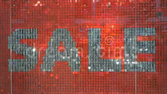 红色背景上银色的文字销售视频的预览图