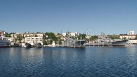 港口基础设施和船舶停泊情况视频的预览图