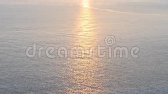 日落时美丽的大海视频的预览图