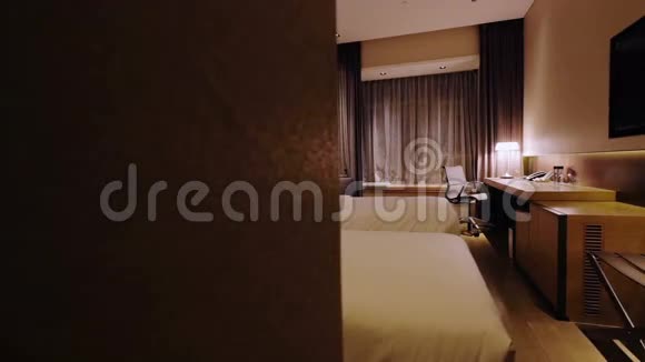 豪华酒店客房内部视频的预览图