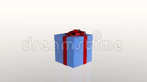 礼品盒打开盖子展示一台笔记本电脑对白阿尔法Matte库存镜头视频的预览图