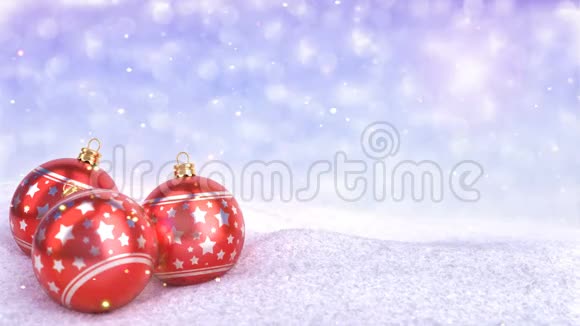 红色圣诞球在雪地背景3D渲染无缝环路视频的预览图
