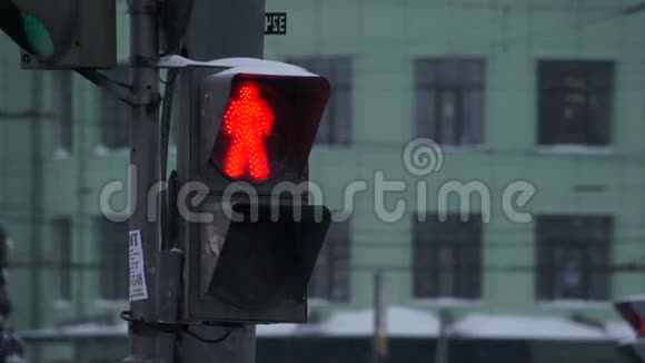 街道上的红绿灯视频的预览图