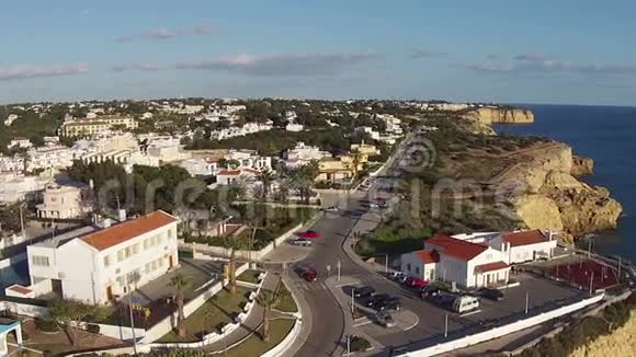 从葡萄牙卡沃伊罗村起飞视频的预览图